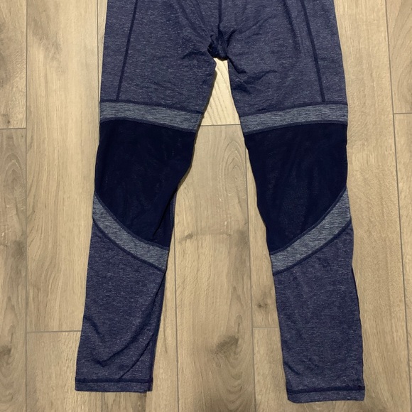 Navy mesh workout leggings - Picture 2 of 3